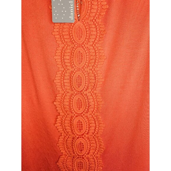 2/$35 Danielrainn Crochet Keyhole Floral Sleeveless Blouse Women M - Picture 7 of 7